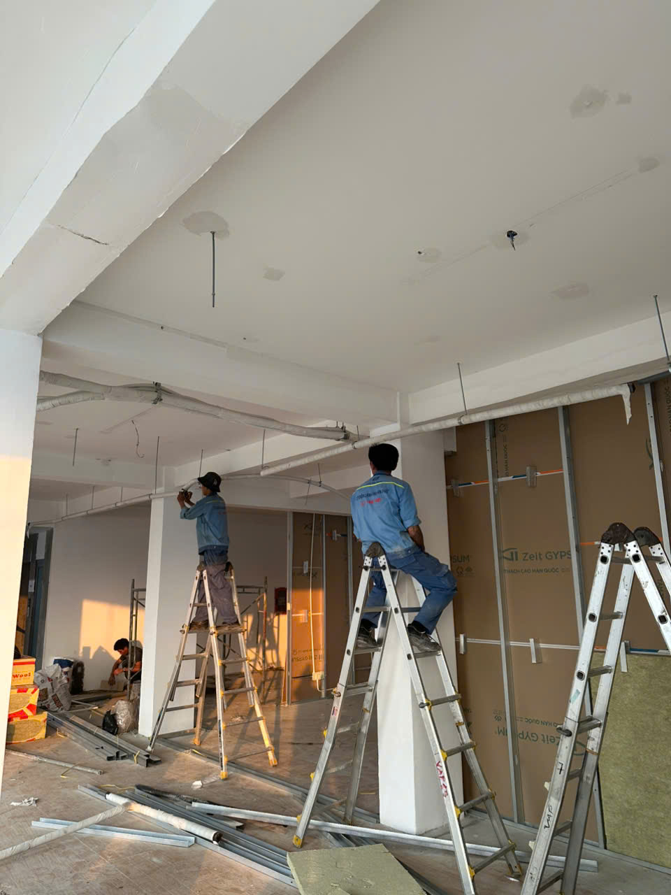 Lắp đặt hệ thông máy lạnh Toà nhà More