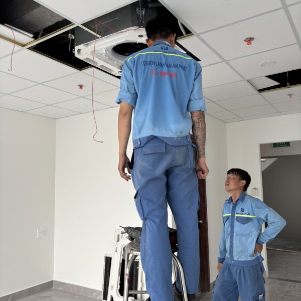 Z7360404882719 230997dbe2b1d1e369376e4129a9dfc8